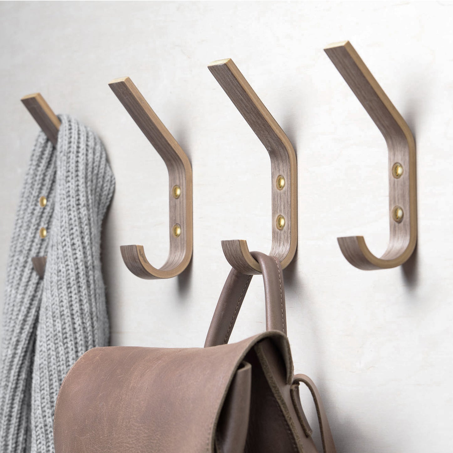 Set of 4 Wooden Wall Hooks, 5 Colors